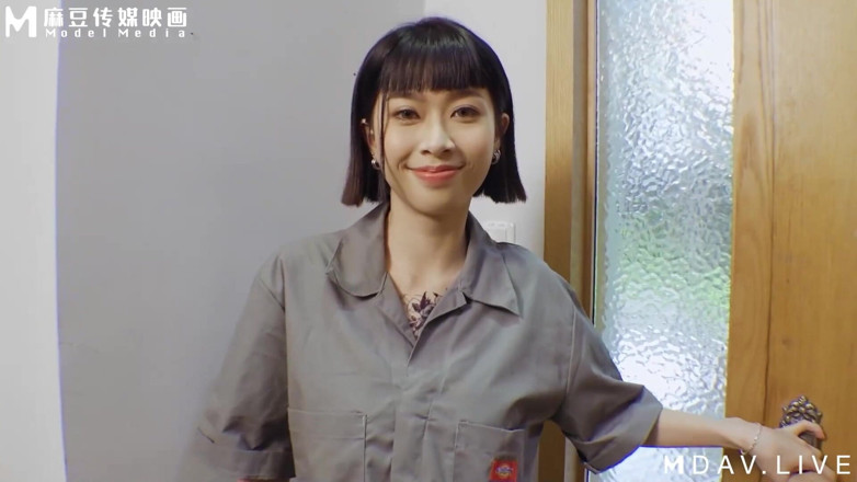 ModelMedia Asia: Md-0225 Craftsman Series/saunting Female Plumber