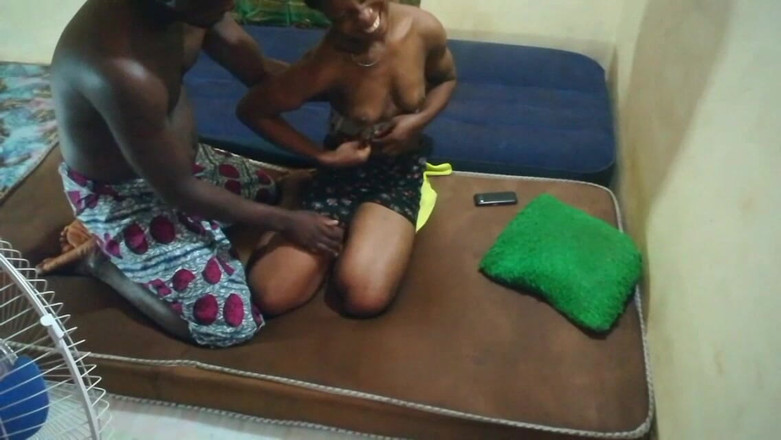 Pornsexlive: Por la factura de electricidad no pagada, la bendición es...