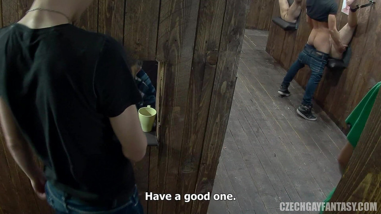 Czech Gay Fantasy: Česká gay fantasy 4 - část 1 okovy a roubíky - zadky připravené na cvičení