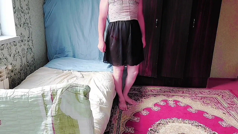 Kitty_Cross: 大屁股迷你裙啦啦队长学生制服白人身体性感荡妇单人变性人大屁股