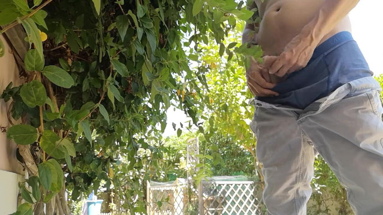 Rafael Torreano: イケメンが公園でオナニー