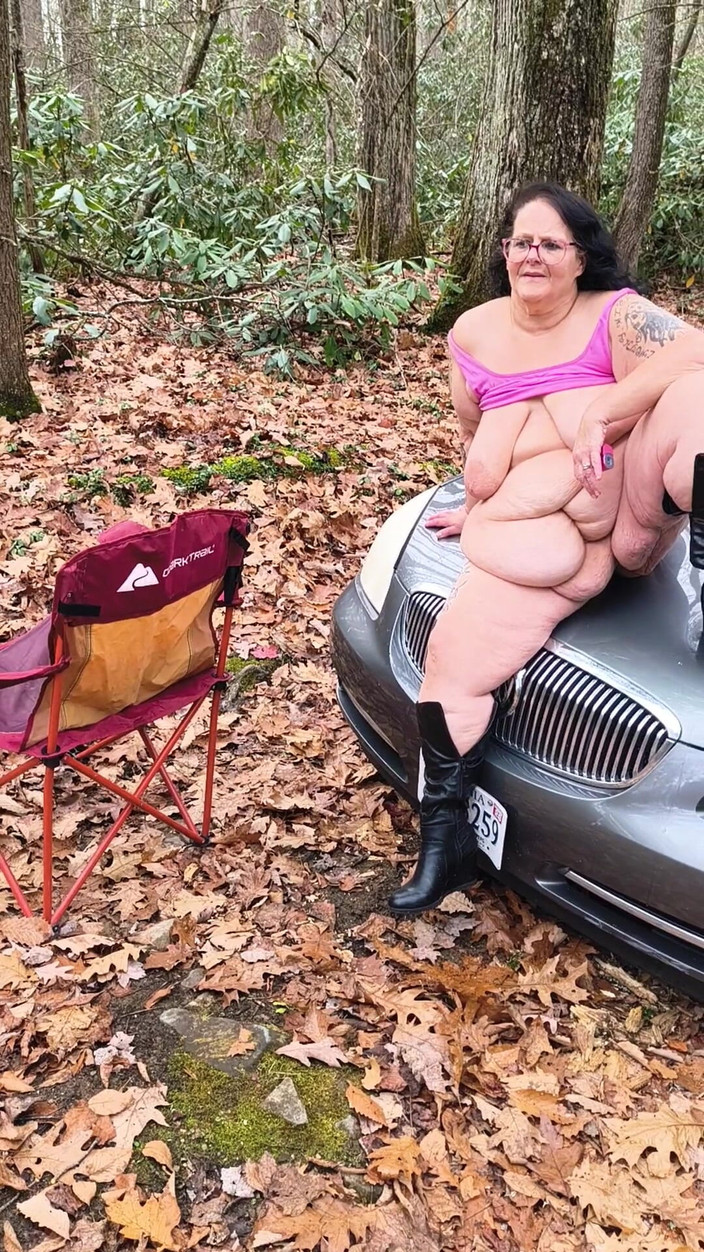 HerculesnVENUS: Pe glugă ejaculează la drum indiferent de al cui urmărind...