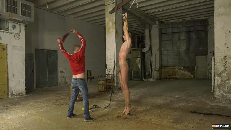 BoyNapped: Pobity do dużego obciążenia spust