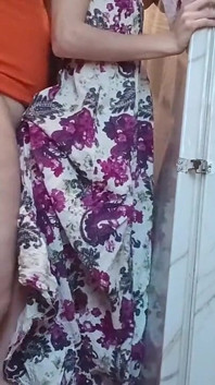 Ibu suamiku ngentot aku saat kami lagi sendirian di rumah
