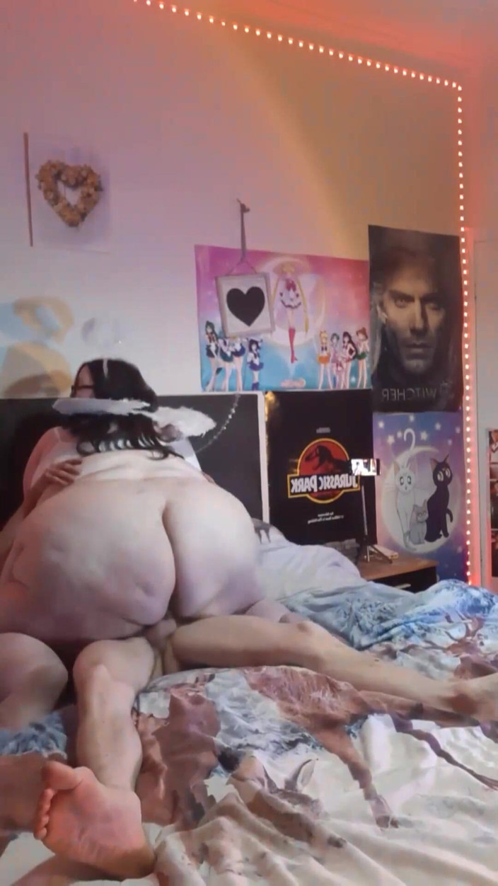 SSBBW Hunter: 超级肥胖的天使骑乘我的鸡巴女牛仔风格