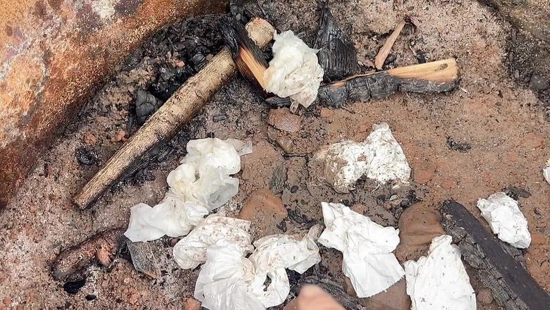 sweethanajapanese: Pissing figa Hana sexy in film aria fredda video piscio...