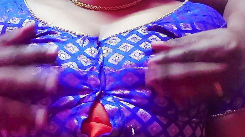 Desi Mohini: Indisk asiatisk desi het intim kärlek fantasi sex videoa