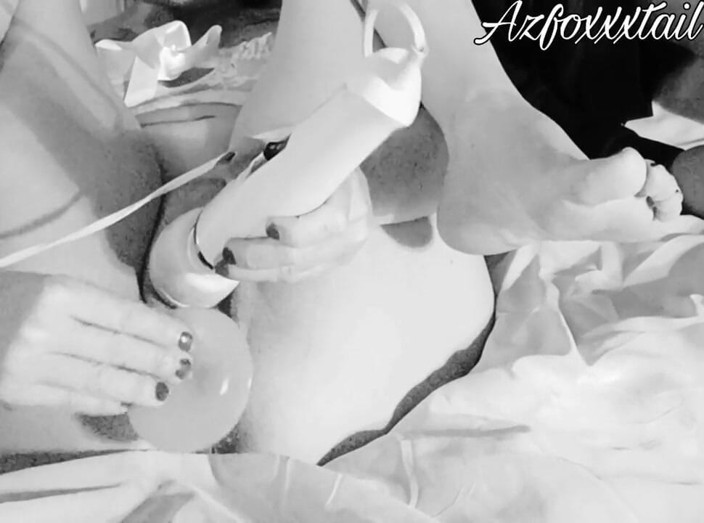 AzFoxxxTailPhelicia: Dildo+vibrator