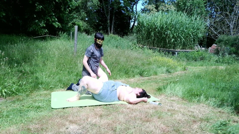 BBWorking: Strong Wife Workday - Strong BBW Uses Her Man as Leg...