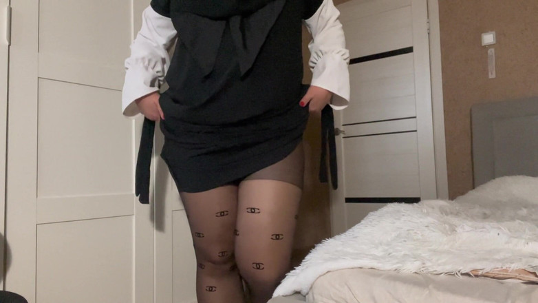 Lux Eva: La matrigna mostra i collant al figliastro