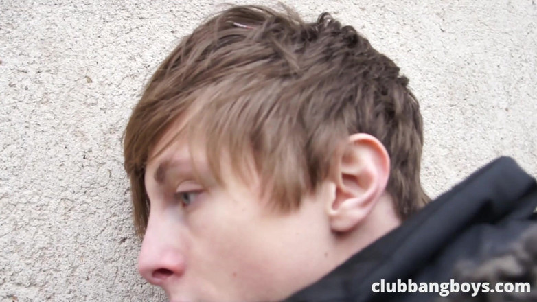 Club Bang Boys: Blonďatý chlapec šuká za peníze