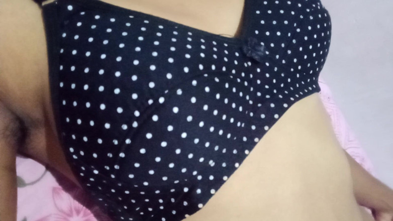 TEENADESI: Gadis remaja seksi yang luar biasa pengen dientot habis-habisan