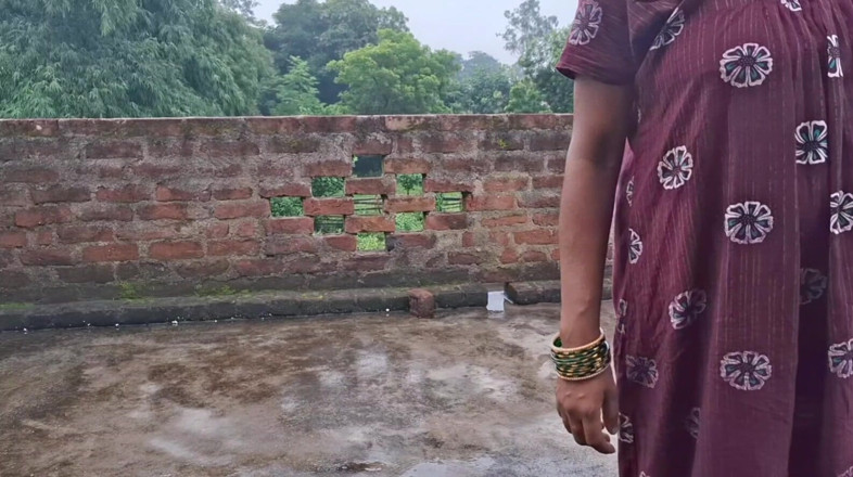 Sumaj: Desi Neha Bhabhi First Time Sex