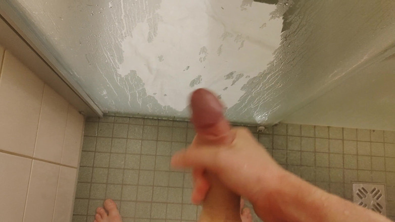 Bayer911: 샤워 오줌과 정액 혼합 아래