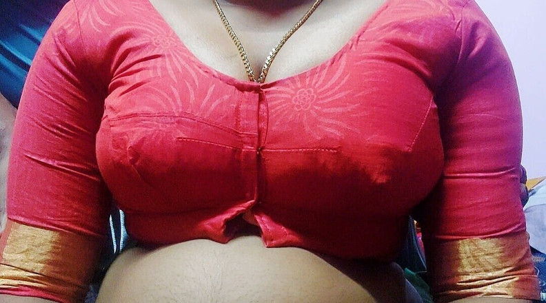 Desi Mohini: 漂亮的印度阿姨和大男孩