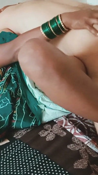 Desi Stepmom in Green Sari Hot Fuck. Indian Village Sex.