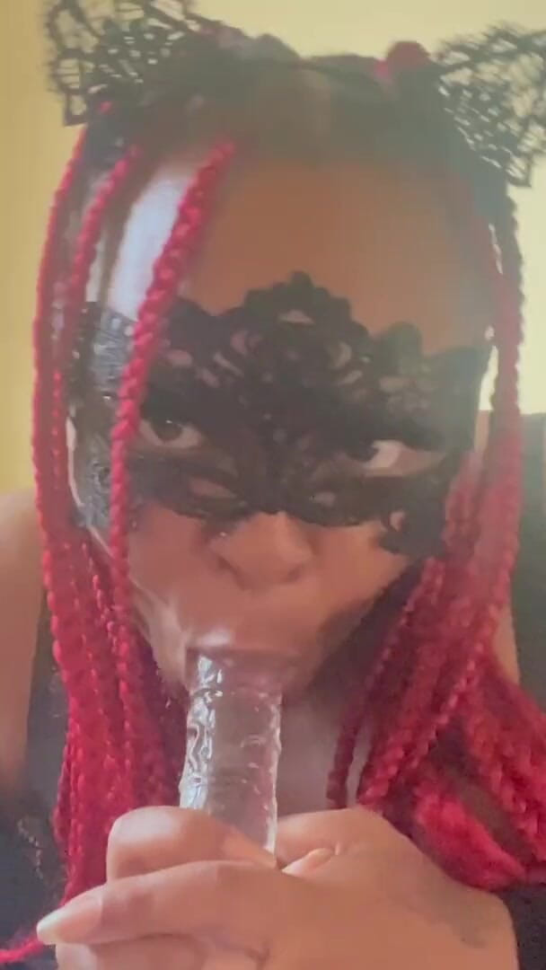 VallarieEast: Suck That Dick