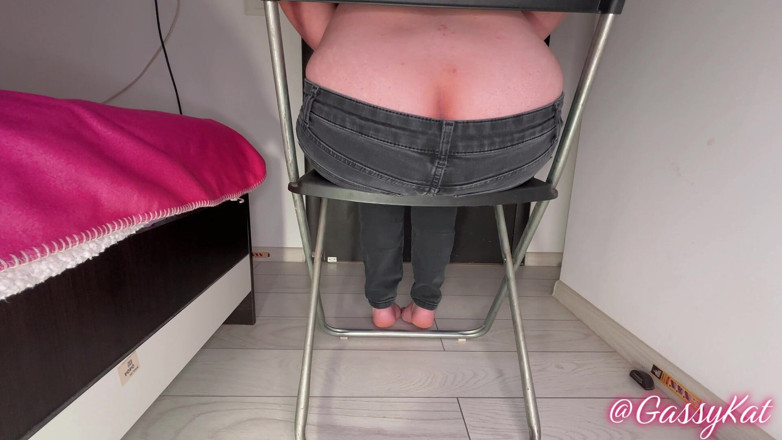 GassyKat: A tope crack silla pedos