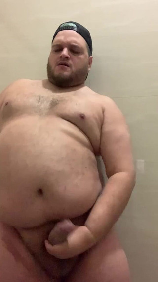 Ksanchez1203: Niedźwiedź masturbuje się w pracy