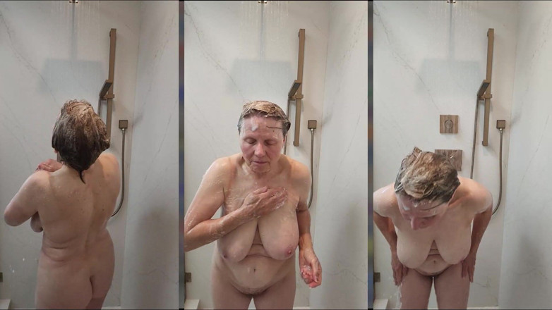 MarieRocks: Steamy Shower