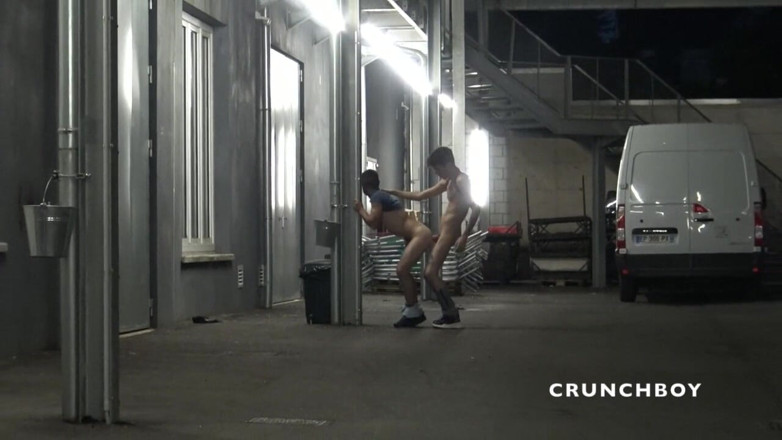 Very discreet straight boys curious: A gay fucked by straight discreet in exhib cruising webcam