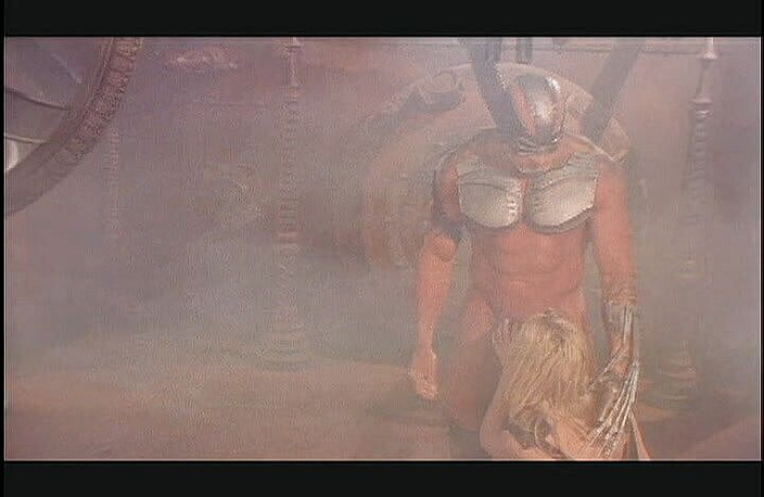 Perfect Porno: Hermosa rubia tetona totalmente natural con labios perfectos es follada...