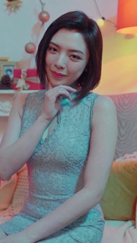 Sexy asijská kočička solo show