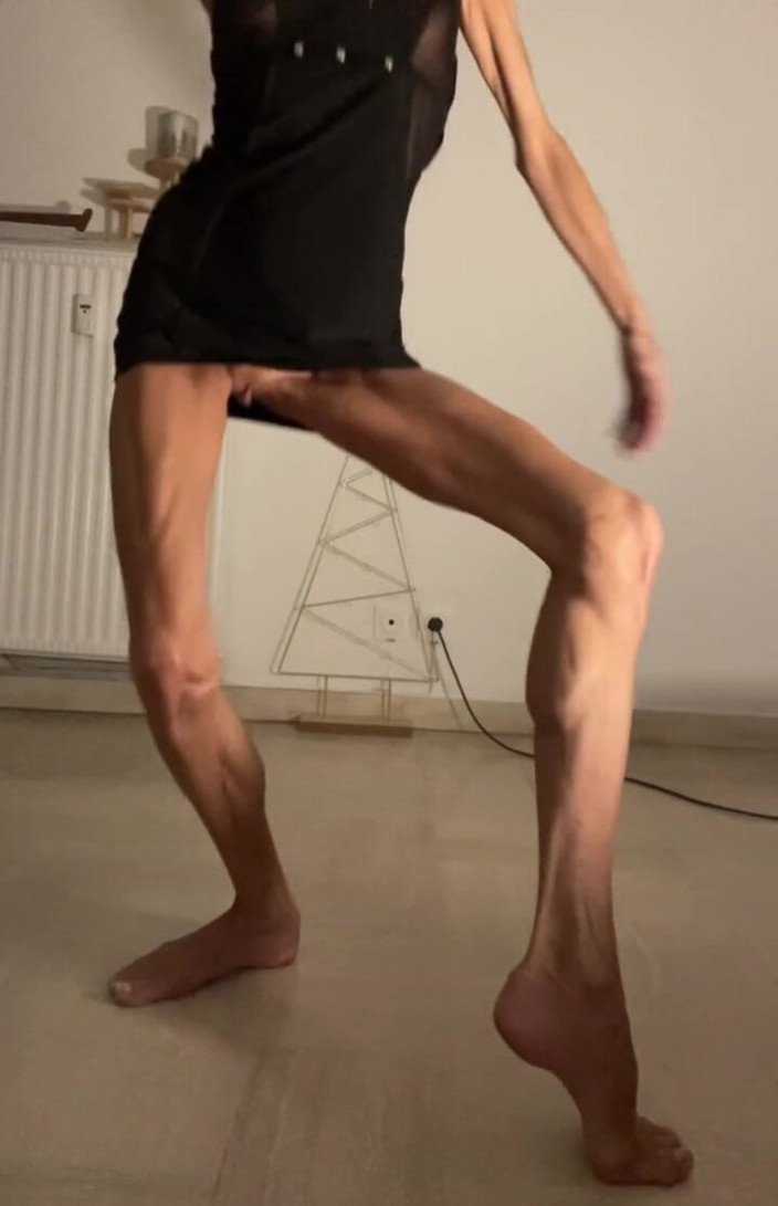 Chris06d22: Dance