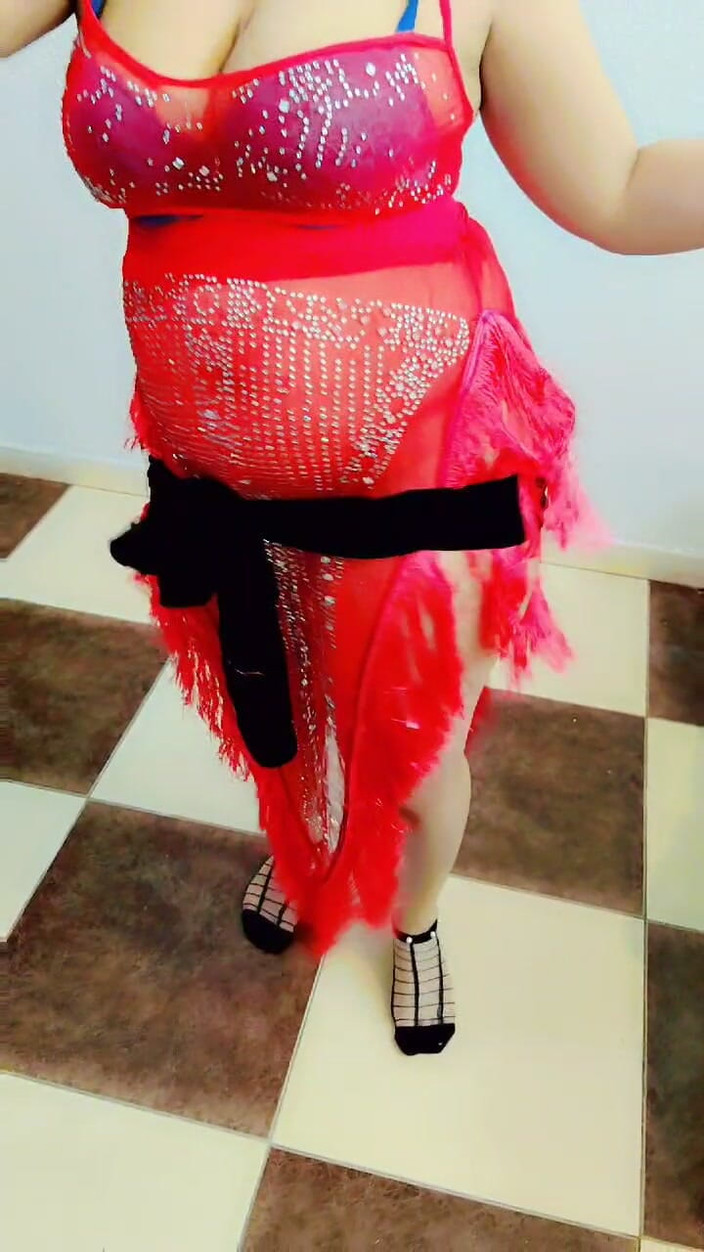 Six my and wife: Arabische buikdans