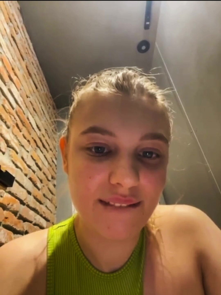 JuiceLussie: Bláznivé šukání v tělocvičně Iso sexy