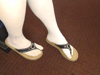 TLC 1992: Thigh Stockings in Flip Flops Guess Leather