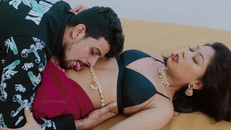 Kilash: Heißer Desi indischer Assam Pornostar Gargi erstmals in Sari, full...