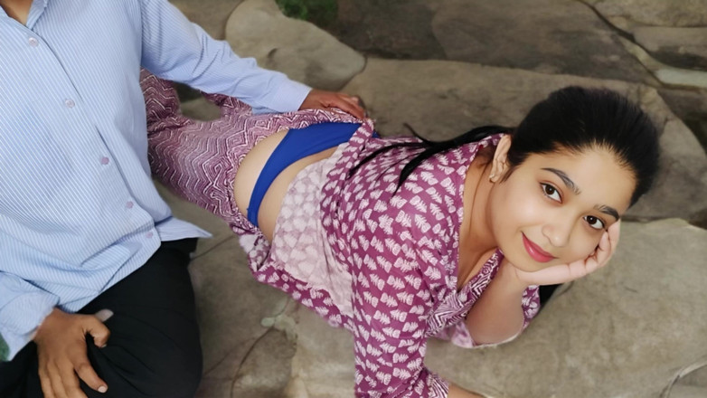 Yourdidipriya: Velký zadek mallu přítelkyně šuká v kamarádovi pokoji