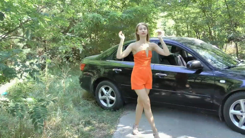 Dirty fantasy: My Stepdaughter Masturbates in the Car