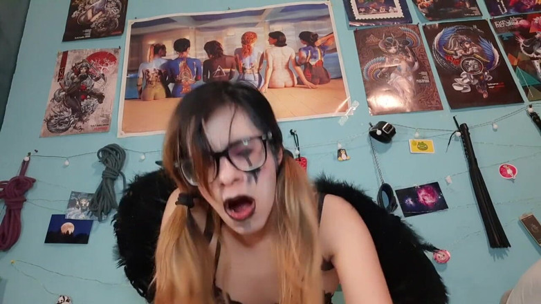 Crystal Phoenix: Succubus toma tu virginidad
