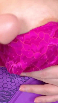 صدور طبيعية كبيرة بـPOV وألعاب - MILF مثيرة من أرشيف الكاميرا