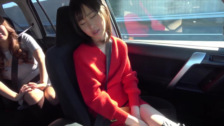 EAGLE Global: Hauru Yamaguchi a Shuri Hazuki - sledování navzájem, sex v autě