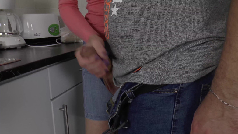 Amateur Hausfrauen: Sesso tedesco con una troia matura con piccoli seni naturali...