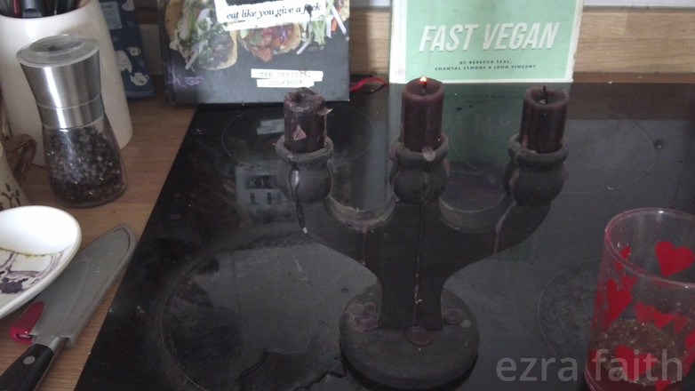 Ezra faith: Tomando banho, padrasto encolhido em Meu Mijo com uma poção...