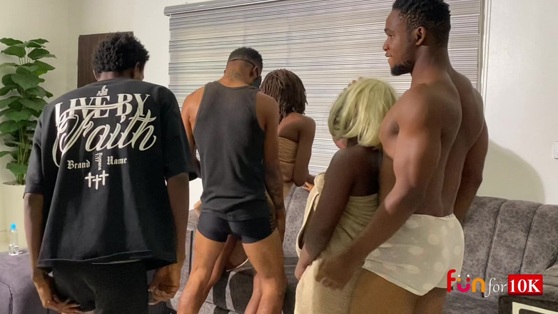 Funfor10k straight videos only: 2 ragazze cattive che ballano per la loro canzone preferita.......