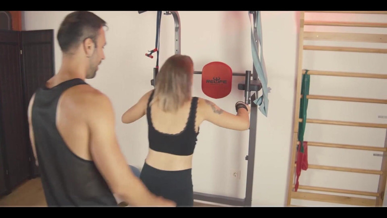 Zeus Ray Straight: Entrenador Personal Se Folla a Su Cliente En El Gimnasio