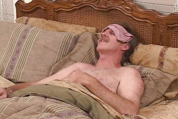 Radical Asian: 하드코어하게 따먹히는 무두질한 아시아 인형