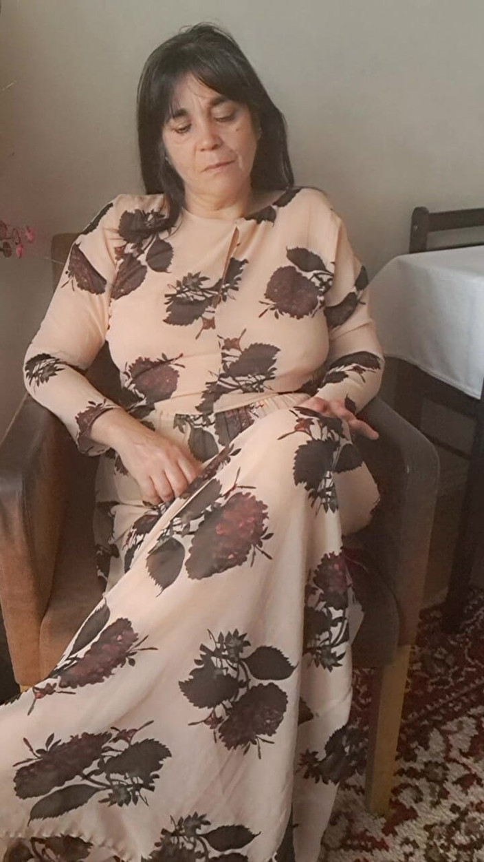 Mommy big hairy pussy: Váy lồn đầy lông của mẹ kế