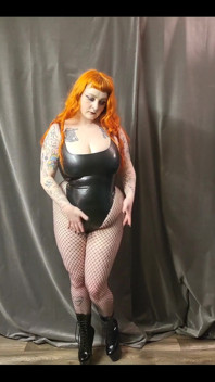 Big, Bodacious and Shiny I Need Someone to Keep Me Shiny. Are You Volunteering?