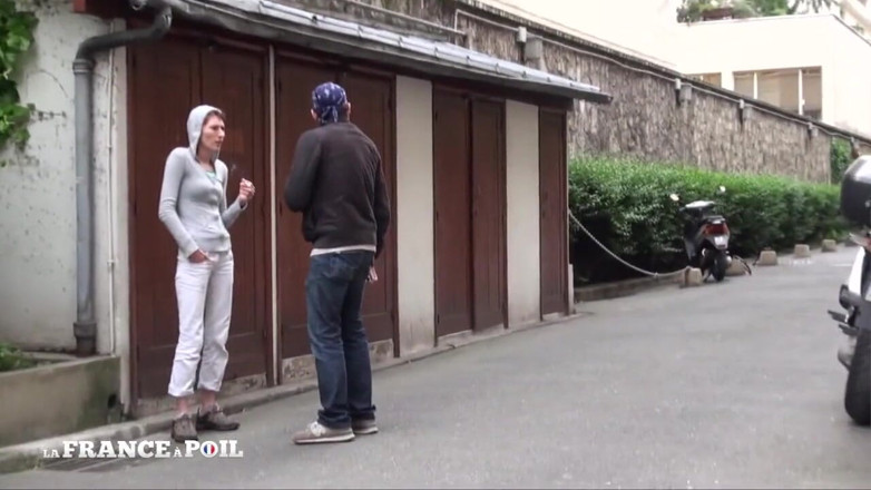 La France a Poil: Amateur with small tits was found in the street gets...