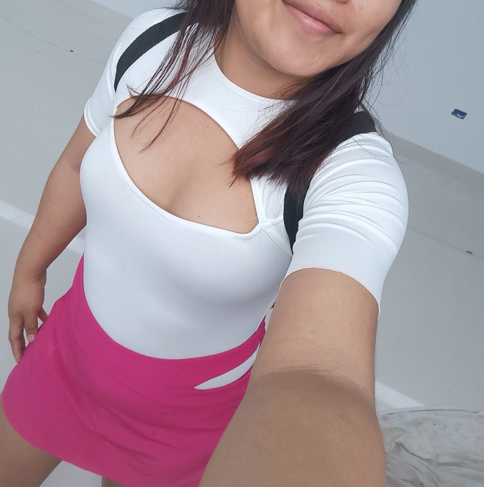 Samy24: Peruanische frau mit einem schönen