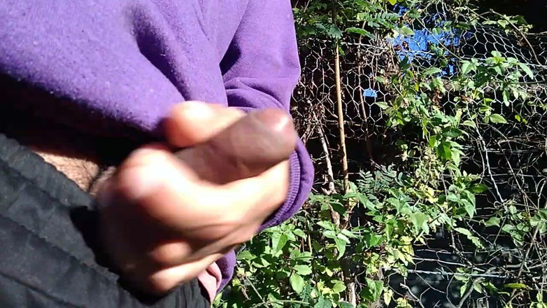 AlexAlejandro13: 오줌 싸고 공개