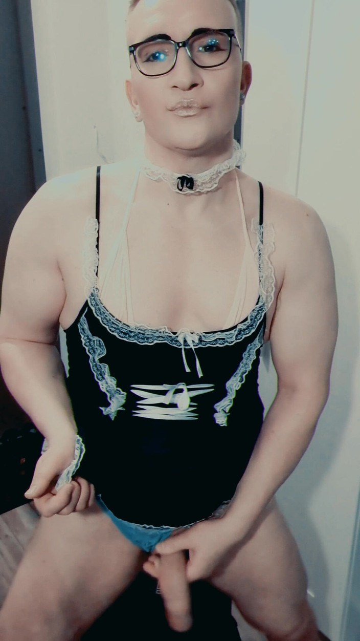 Juicybunnybuns: Succhia cazzo frocio