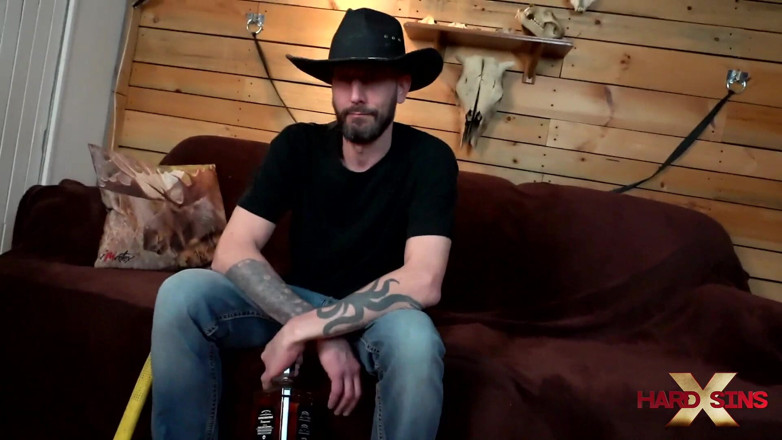 Hardsins: Hollywood Bill being bonked by Tessy Wild