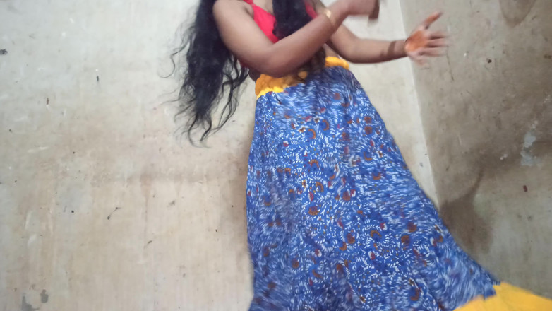 Bd fuking: Tanz, desi ehefrau fickt zimmer, tolle beziehung die selbstgedreht